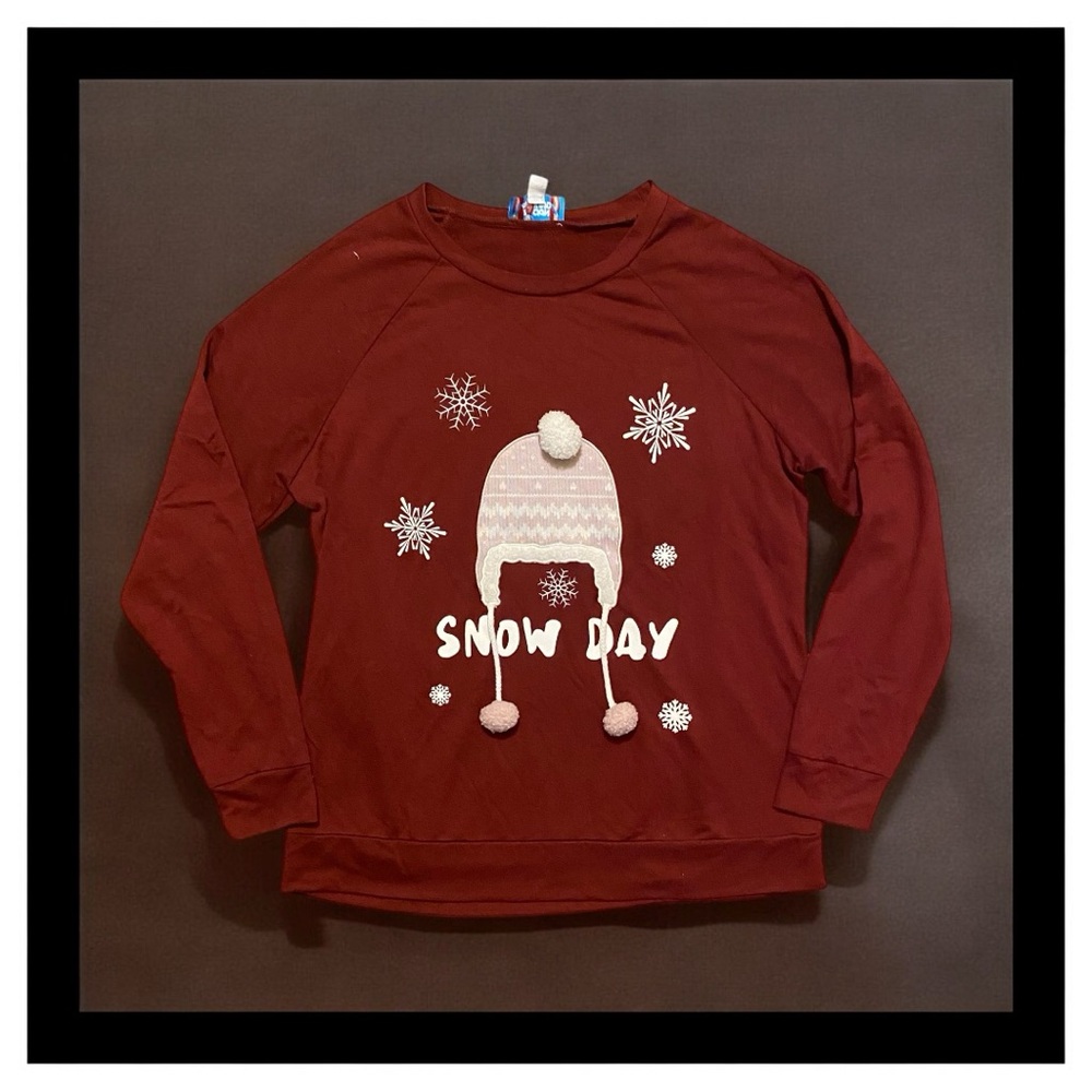 Women’s Medium Rockin’ Around Snow Day Sweater